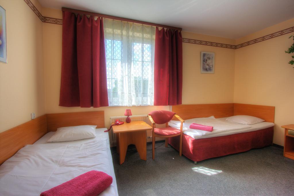 Hotel Margo Cedynia Стая снимка