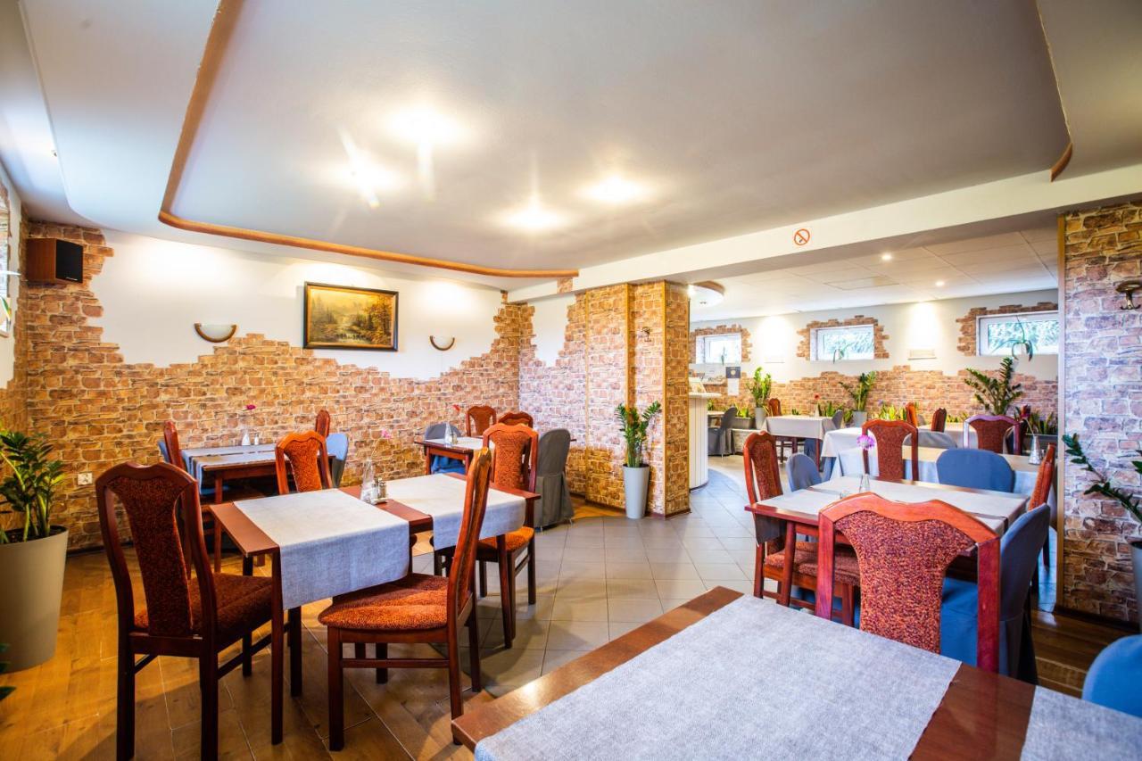 Hotel Margo Cedynia Екстериор снимка